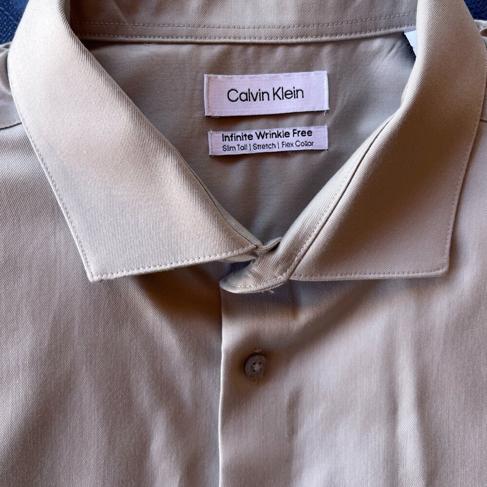 Calvin Klein Men's Dress Shirt - Light Gray